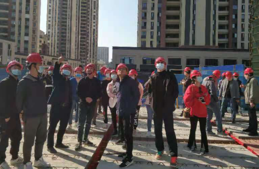 10221948394918042117208691332313526