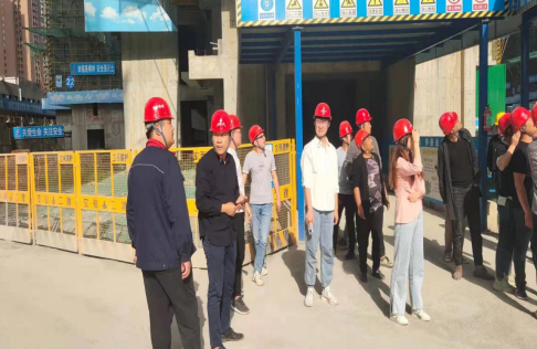 1735343345138214429153141839401247198