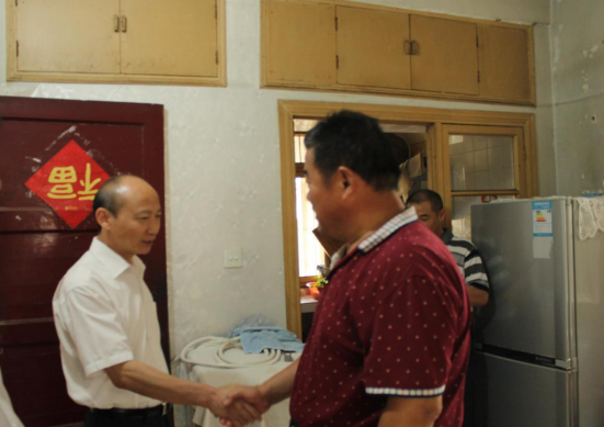 4044247413048834373336112923352143250